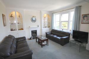 Sitting/dining room- click for photo gallery